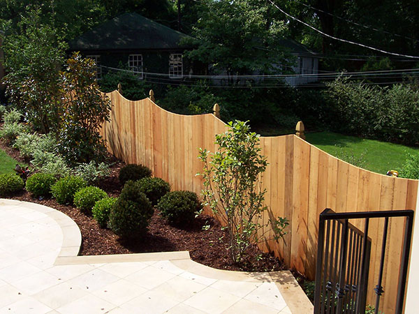 privacy fence garden landscaping